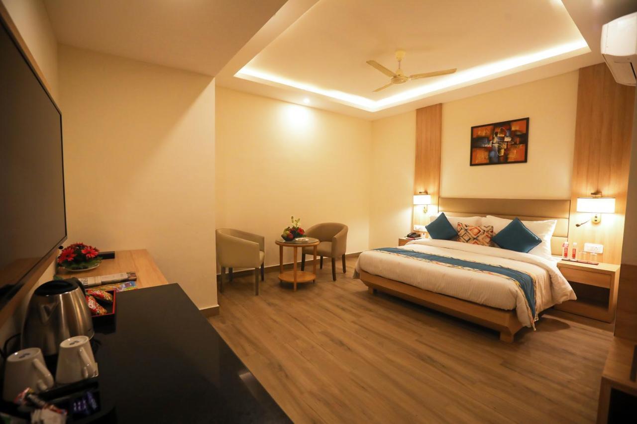 Elora Lords Eco Inn , Lucknow Esterno foto